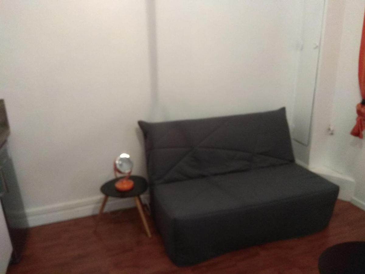 Studio 25 M² Moulins  Exterior photo